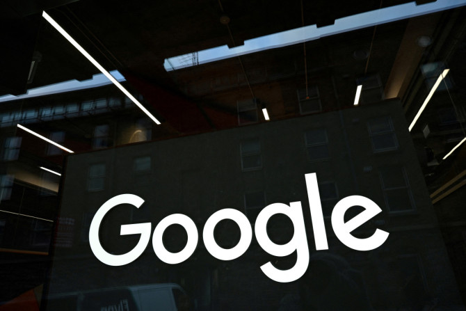 Le logo Google est visible sur le siège européen de l&#39;entreprise à Dublin