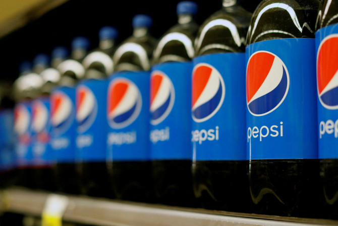 Des bouteilles de Pepsi sont photographiées dans une épicerie de Pasadena