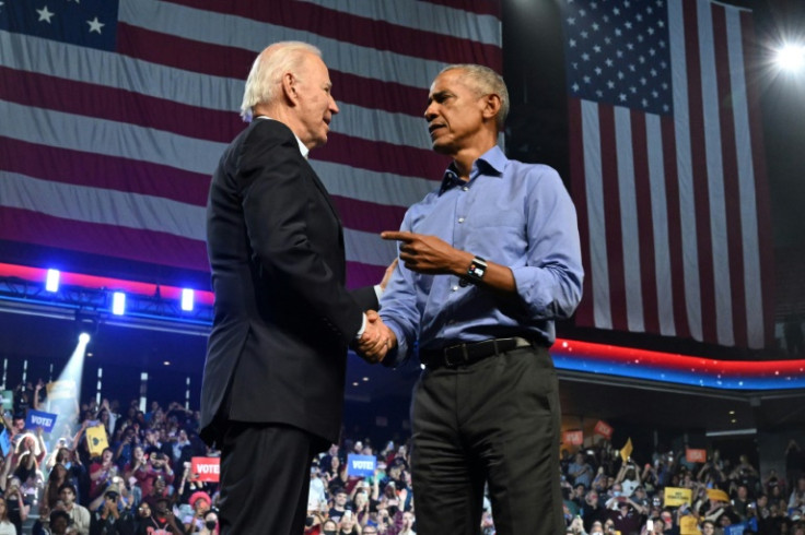 Le président américain Joe Biden (à gauche) a été rejoint par l&#39;ancien président Barack Obama lors d&#39;un rassemblement pour les démocrates à Philadelphie, en Pennsylvanie, trois jours avant les élections de mi-mandat du 8 novembre 2022.