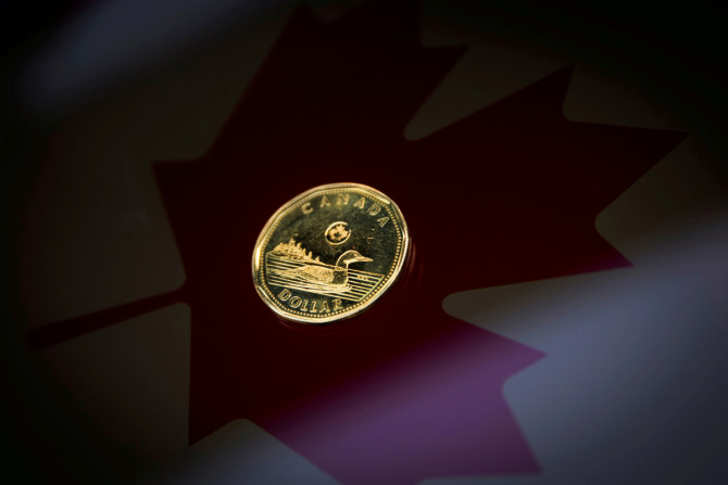 Une pièce d&#39;un dollar canadien, communément connue sous le nom de "Loonie", est représentée sur cette photo d&#39;illustration prise à Toronto