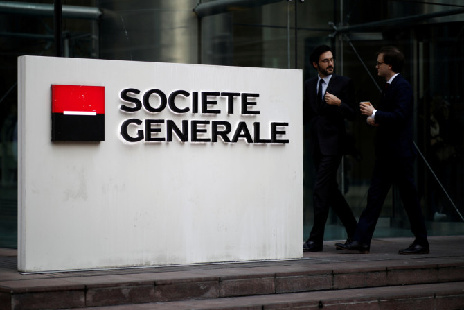 Le logo de Société Générale est visible sur le siège social du quartier financier et d&#39;affaires de La Défense près de Paris