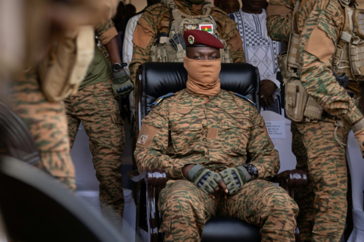 Le Burkina Faso a subi l&#39;année dernière deux coups d&#39;État militaires, le dernier en date étant celui d&#39;Ibrahim Traoré, un capitaine de 34 ans