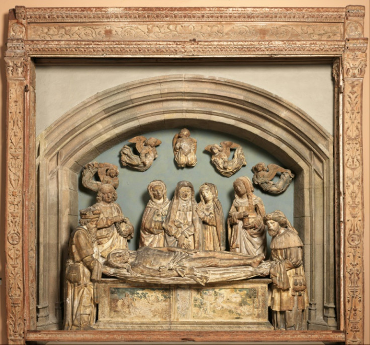 Une copie de la sculpture du XVIe siècle "Mise au tombeau du Christ" sera replacée dans le château de Biron en France, où elle a siégé pendant des siècles