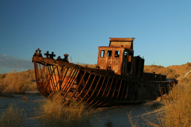 Un bateau déclassé dans une zone connue sous le nom de "cimetière de navires" à Muynak, près de la mer d&#39;Aral, dans le nord-ouest de l&#39;Ouzbékistan