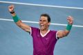 De retour du bord du gouffre: Rafael Nadal a renversé un déficit de deux sets pour battre Daniil Medvedev lors de la finale de l&#39;Open d&#39;Australie 2022