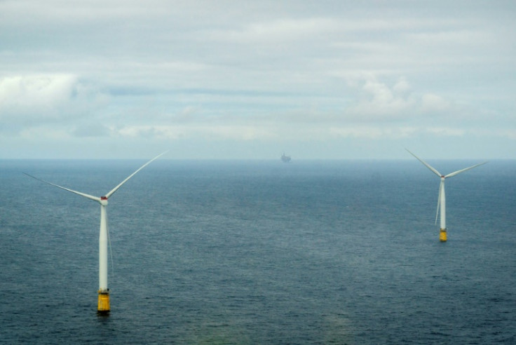 Les éoliennes du parc éolien Hywind Tampen sont construites sur des plates-formes flottantes ancrées au fond marin