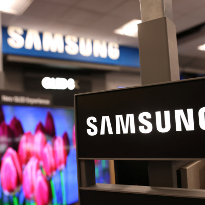 La signalisation Samsung est visible dans un magasin à Manhattan, New York.