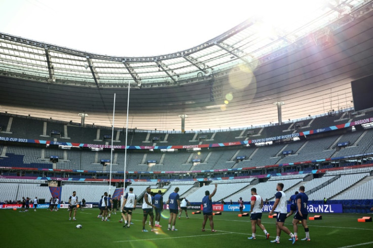 Des joueurs français participent à un entraînement au Stade de France à Saint-Denis, près de Paris, à la veille du match d&#39;ouverture de la Coupe du monde de rugby 2023
