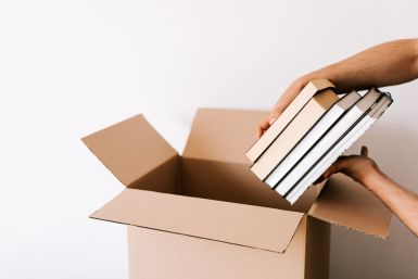 La France impose des frais pour les livraisons de livres