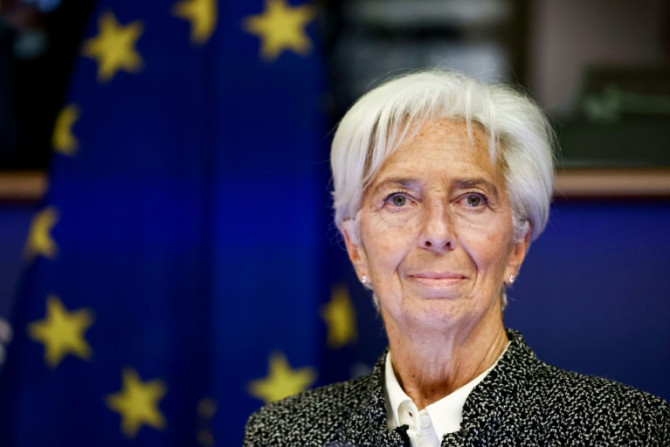 L&#39;inflation se rapproche de l&#39;objectif de la BCE, mais Christine Lagarde est confrontée à de nombreux risques alors qu&#39;elle aborde la seconde moitié de son mandat à la tête de la banque centrale de la zone euro.