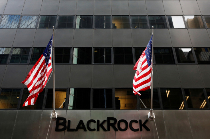 Le logo BlackRock est visible à l&#39;extérieur de ses bureaux à New York