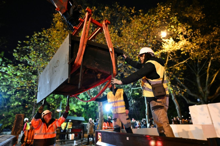 Les stands sont en activité sur la Seine depuis environ 150 ans