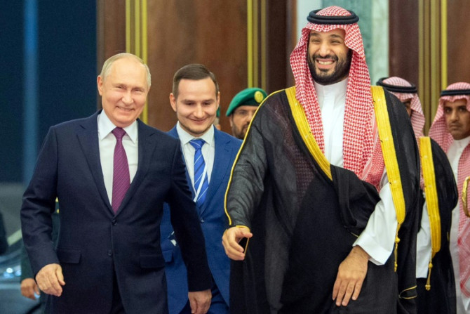 La Russie et l’Arabie Saoudite ont convenu de réduire considérablement leurs exportations de pétrole jusqu’en 2024.