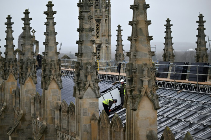 Les 438 panneaux solaires sur le toit de la chapelle ne seront pas visibles du sol