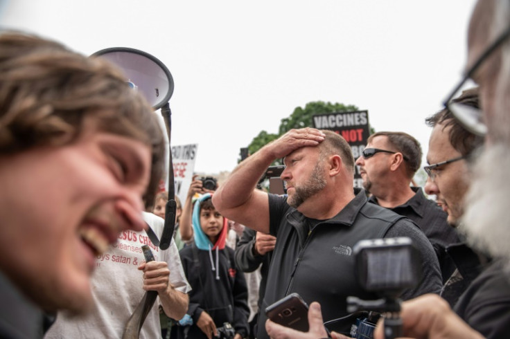 Les théories du complot à propagation rapide de la « maladie X » constituent une menace pour la santé publique, selon des chercheurs