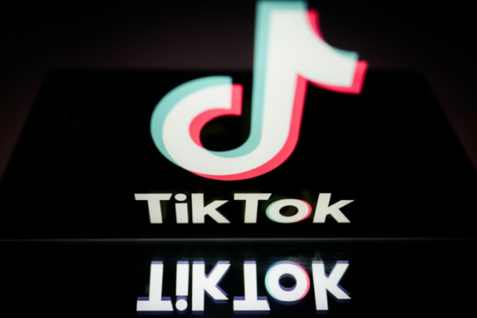 TikTok fait l&#39;objet d&#39;un vote à la Chambre des représentants américaine qui pourrait faire pression sur la populaire plateforme de partage de vidéos pour qu&#39;elle rompe ses liens avec son propriétaire chinois ou soit interdite aux États-Unis.