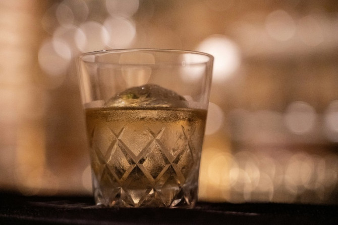 Pour commercialiser leurs produits sous le nom de whisky japonais, les distillateurs doivent utiliser de l&#39;eau provenant du Japon.