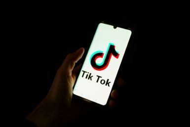 Les États-Unis et d'autres responsables occidentaux se sont alarmés de la popularité de TikTok auprès des jeunes, affirmant que cela permettait à Pékin de collecter des données et d'espionner les utilisateurs.